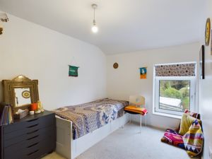 Bedroom- click for photo gallery